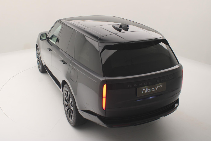Land Rover Range Rover P550e AUTOBIOGRAPHY SWB