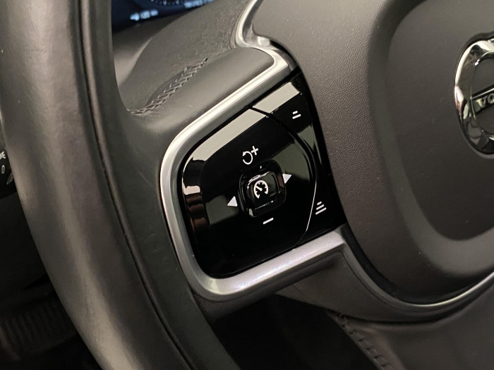 Volvo XC60 B5 INSCRIPTION AWD AUT 1.maj