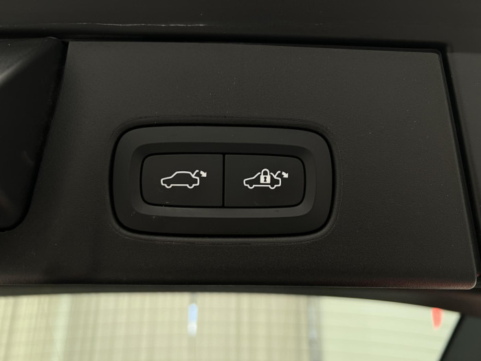 Volvo V90 B4 MOMENTUM AUT 2.0 Momentum