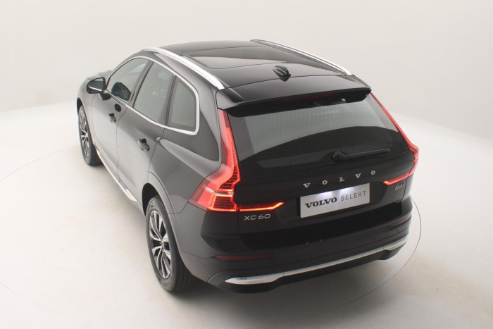 Volvo XC60 B4 AWD PLUS BRIGHT REZERVACE 2.0 Plus