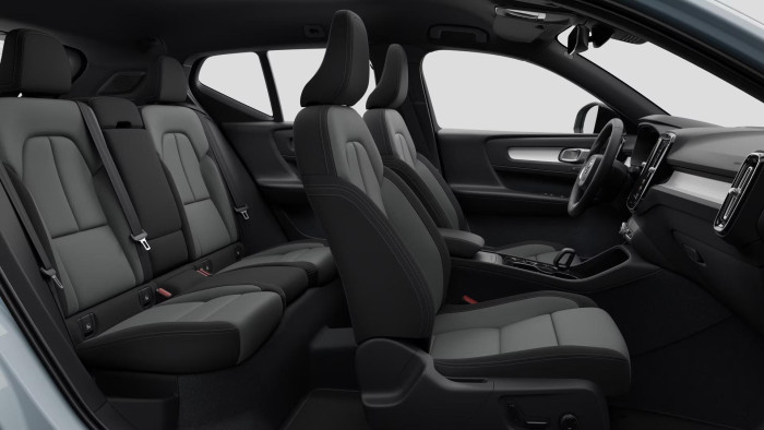Volvo XC40 B3 AUT DARK PLUS