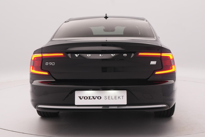 Volvo S90 T8 AWD RECHARGE AUT 1.maj.