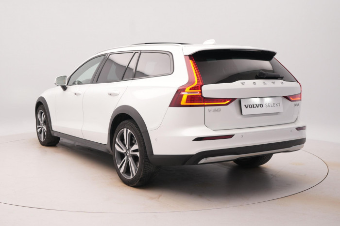 Volvo V60 CC B5 AWD ULTIMATE AUT 1.maj. 2.0 CC CC