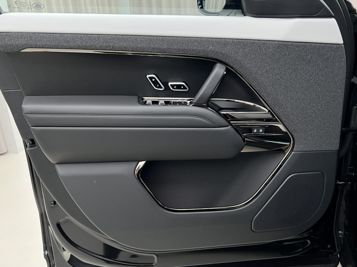 Land Rover Range Rover Sport D300 DYNAMIC SE AWD Aut 3.0 d Dynamic SE