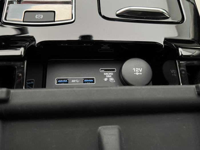 Land Rover Discovery 3.0 TDV6 HSE AWD Aut CZ