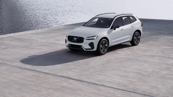 Volvo XC60 B5 AWD AUT DARK PLUS