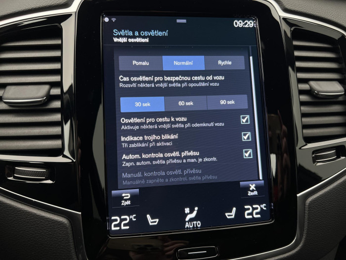 Volvo XC90 B5 AWD R-DESIGN 7MÍSTNÁ AUT