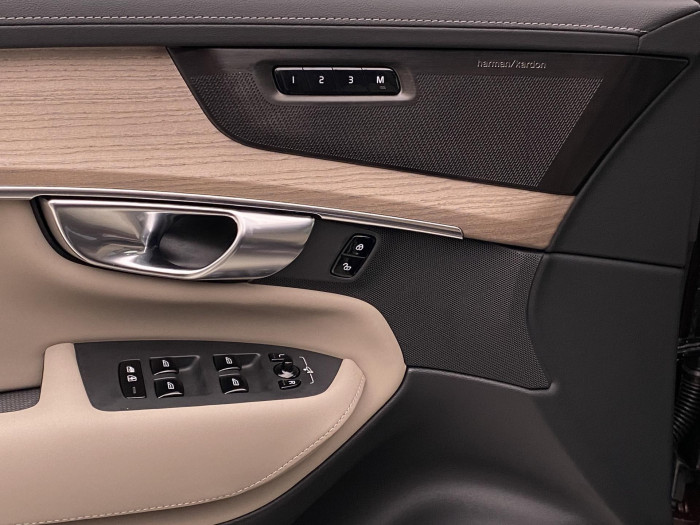 Volvo XC90 B5 AWD BRIGHT PLUS AUT CZ 7m