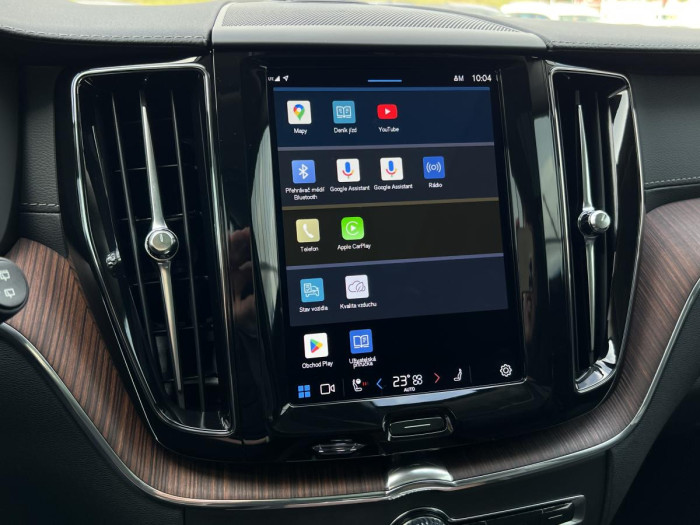 Volvo XC60 B5 AWD ULTIMATE DARK Aut CZ