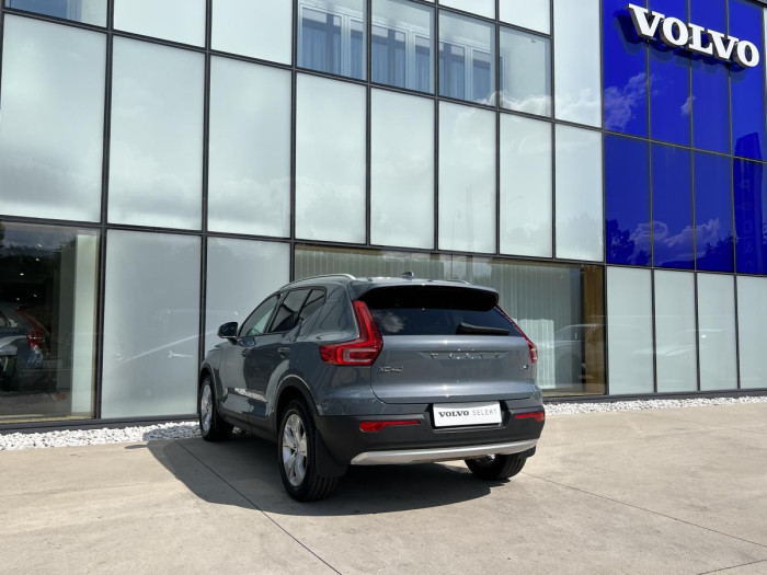 Volvo XC40 B4 AWD MOMENTUM Aut REZERVACE 2.0 Momentum