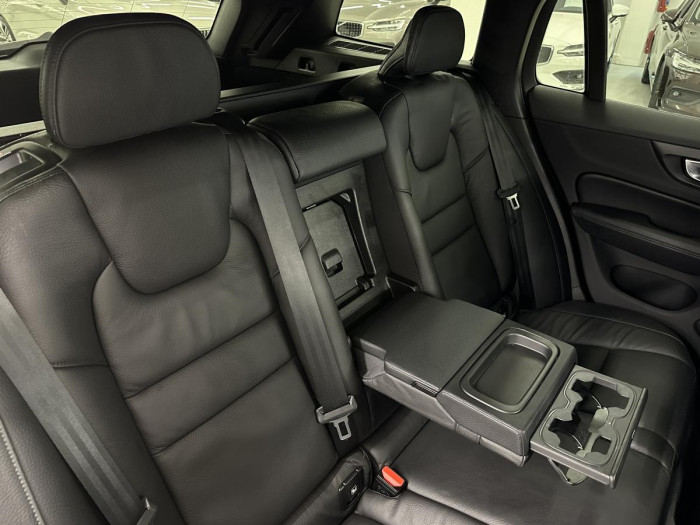 Volvo V60 D3 R-DESIGN AUT REZERVACE 2.0 d