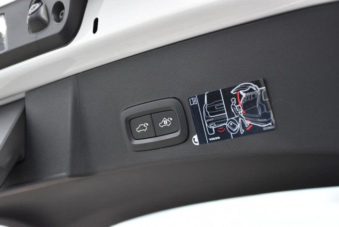 Volvo XC40 B4 MOMENTUM PRO AUT 1.maj. 2.0 Momentum