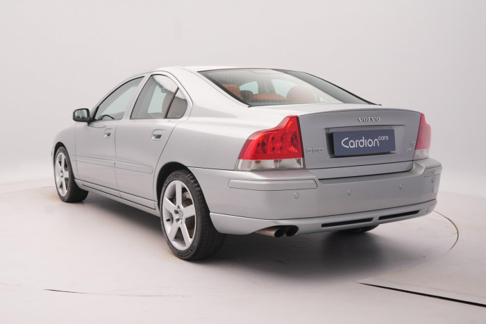 Volvo S60 AWD R-DESIGN CZ 1.maj