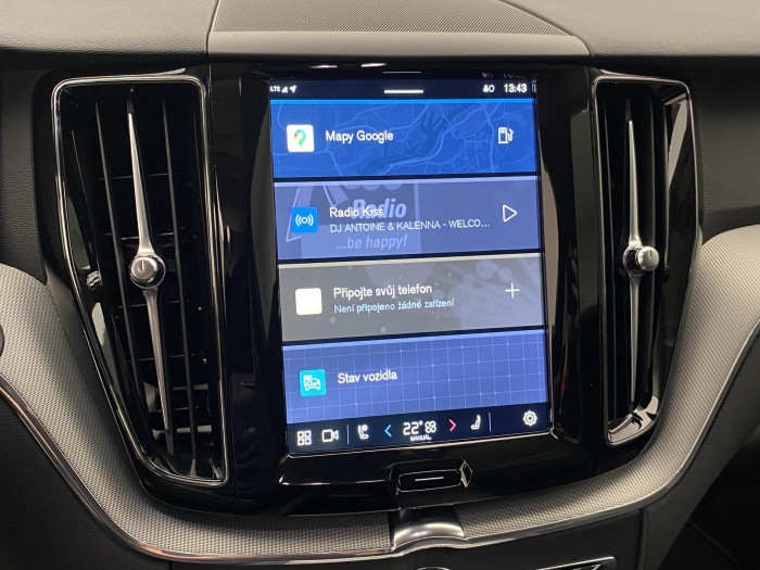 Volvo XC60 B5 AWD PLUS DARK AUT CZ 1.maj