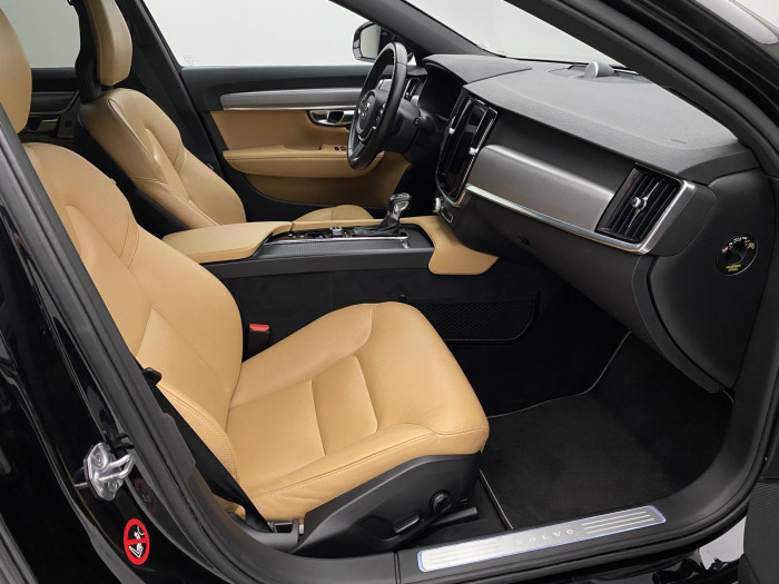 Volvo V90 D4 MOMENTUM AUT 2.0 d Momentum