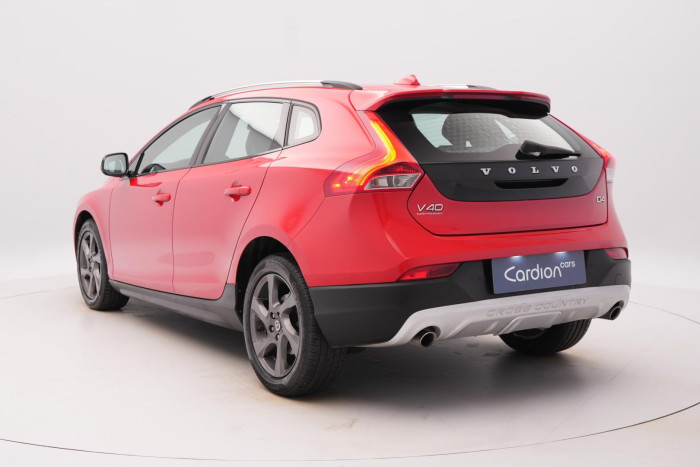 Volvo V40 CC D4 SUMMUM AUT REZERVACE 2.0 d CC CC Summum