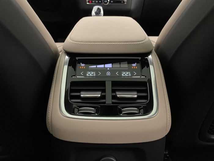 Volvo XC90 T8 AWD RECHARGE BRIGHT ULTRA 7