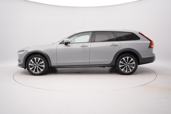 Volvo V90 CC B6 AWD ULTIMATE REZERVACE 2.0 CC CC