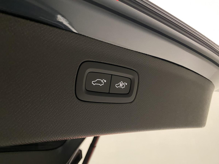 Volvo XC90 B5 AWD AUT BRIGHT PLUS 7míst
