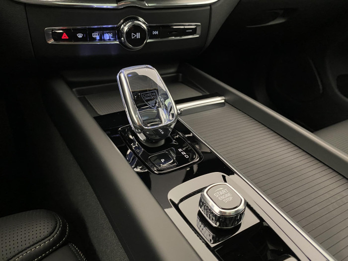 Volvo XC60 T6 AWD AUT PLUS BLACK EDITION