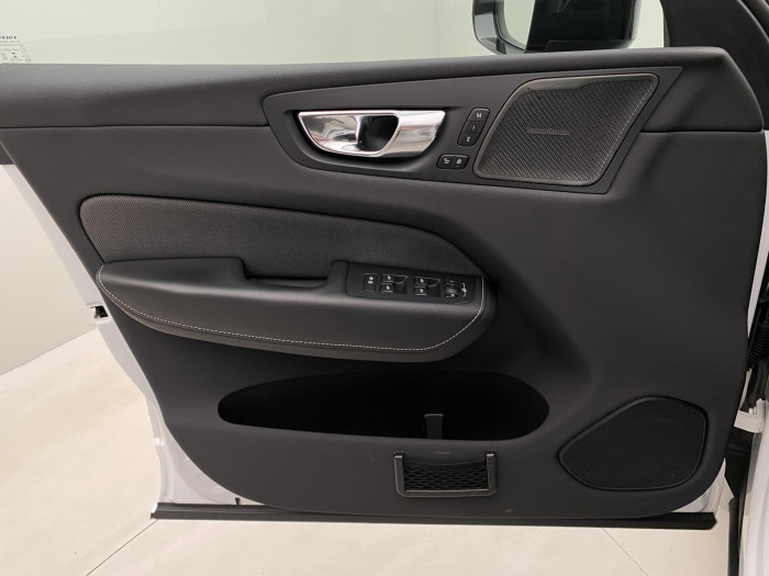 Volvo XC60 T8 AWD TWIN ENGINE R-DESIGN