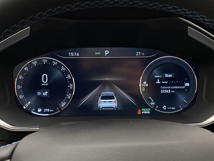 Lynk & Co 01 PHEV DCT AUT 1.maj