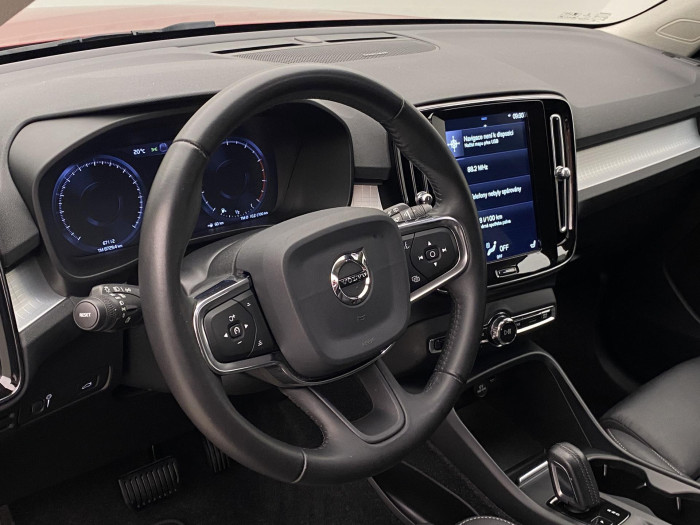 Volvo XC40 T4 MOMENTUM AUT CZ 2.0 Momentum