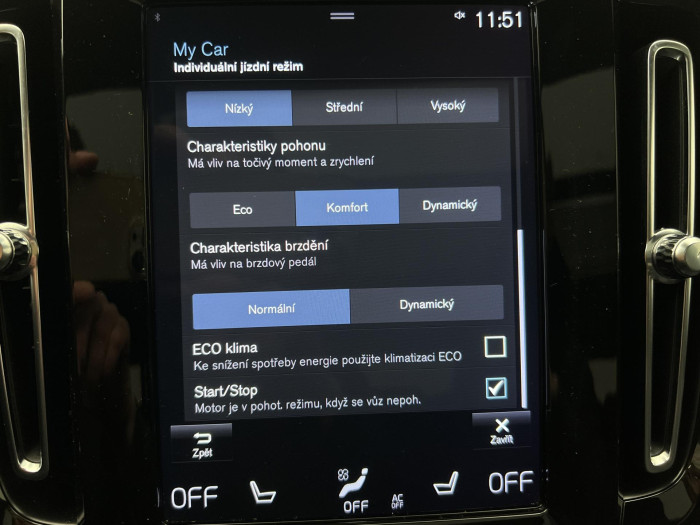 Volvo XC40 T3 R-DESIGN