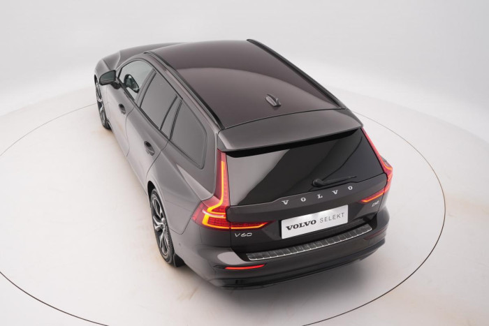 Volvo V60 B4 PLUS DARK AUT