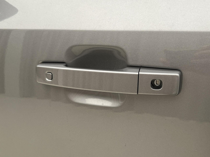 Land Rover Defender P400 HSE AWD AUT CZ