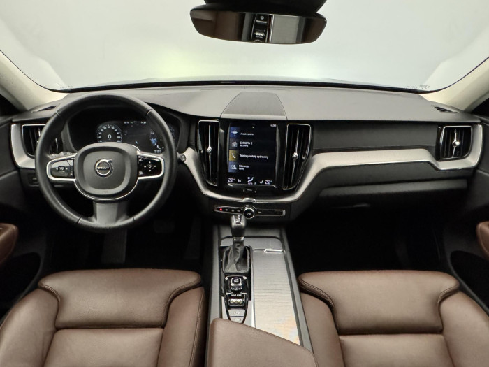 Volvo XC60 T5 AWD INSCRIPTION AUT CZ