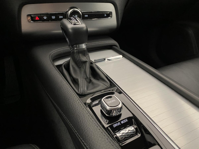 Volvo XC90 D5 AWD MOMENTUM AUT 2.0 d Momentum