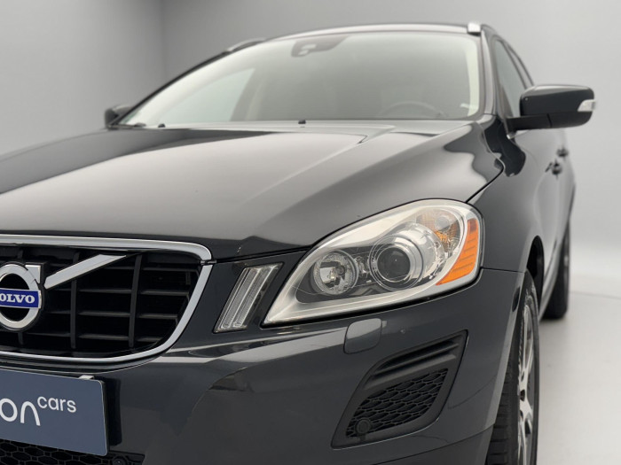 Volvo XC60 D5 AWD SUMMUM 2.4 d Summum
