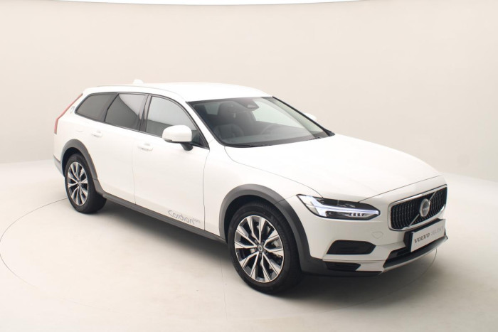 Volvo V90 CC B4 AWD PLUS AUT CZ 1.maj