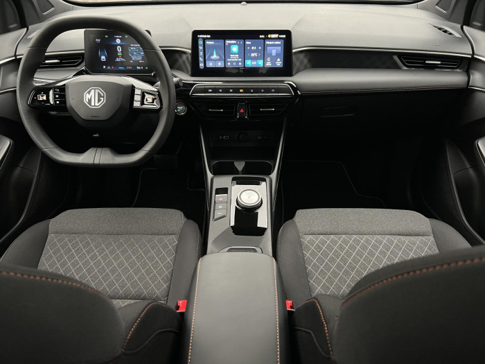 MG MG3 1.5 EMOTION Hybrid+ AUT CZ