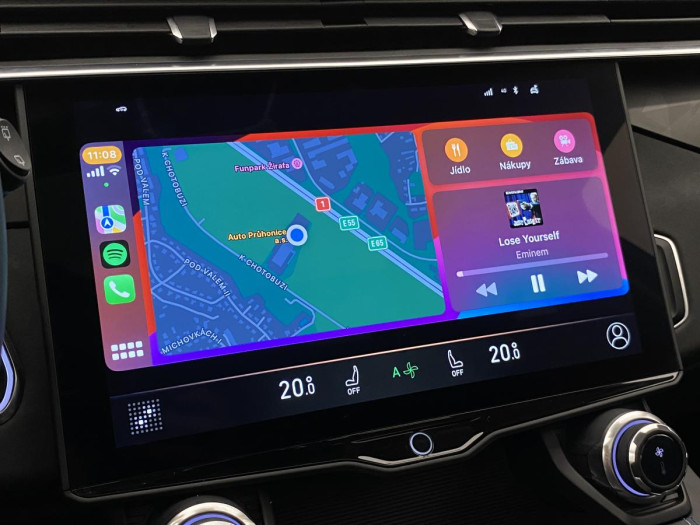 Lynk & Co 01 PHEV DCT AUT 1.maj. REZERVACE