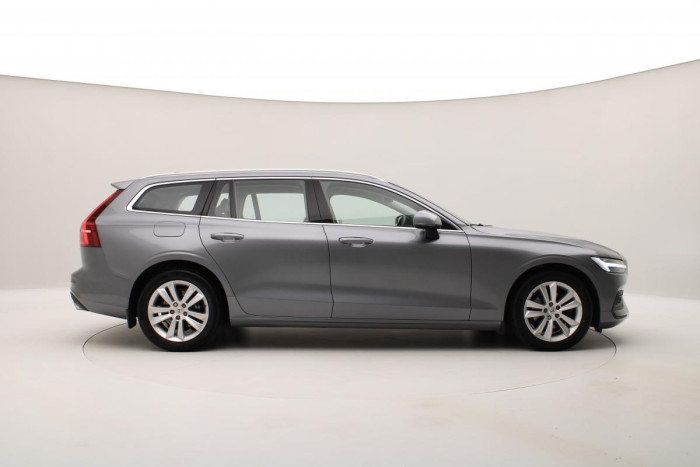 Volvo V60 B4 MOMENTUM AUT REZERVACE 2.0 Momentum