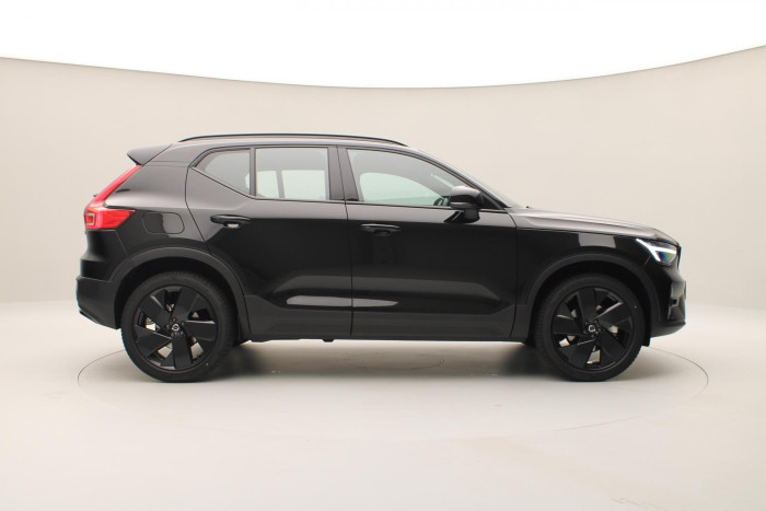 Volvo XC40 B4 AUT PLUS BLACK EDITION