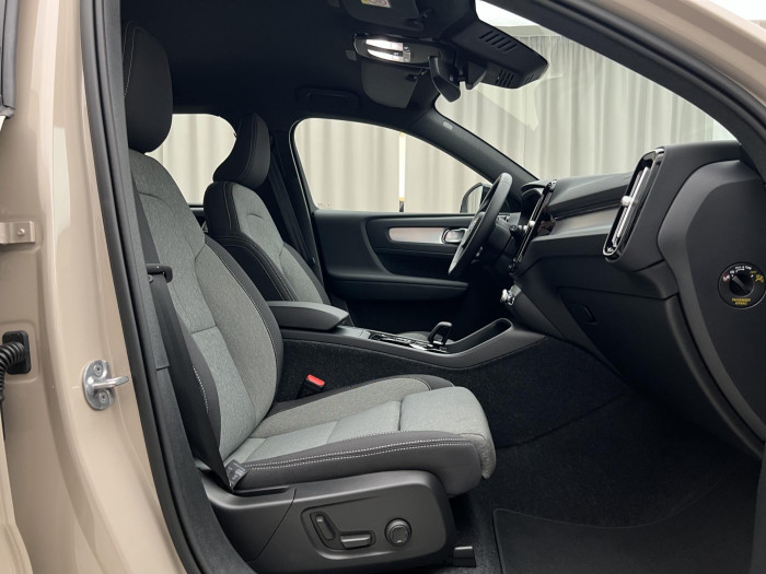 Volvo XC40 B3 DARK PLUS AUT