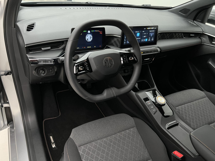 MG MG3 1.5 EMOTION Hybrid+ AUT CZ