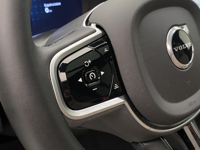 Volvo XC90 T8 AWD RECHARGE DARK ULTRA 7