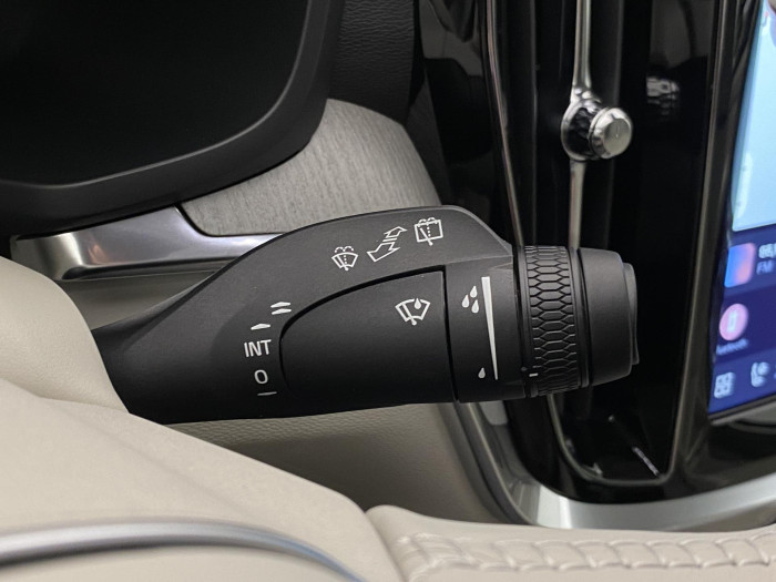 Volvo V60 B4 AUT BRIGHT PLUS