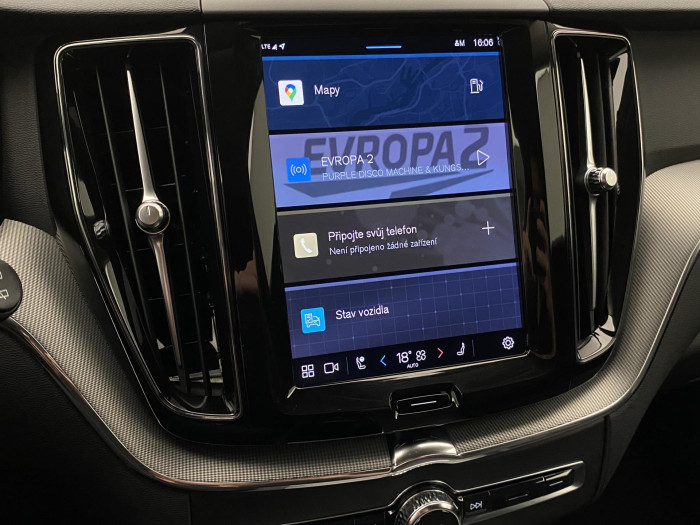 Volvo XC60 B4 AWD PLUS DARK AUT 1.maj