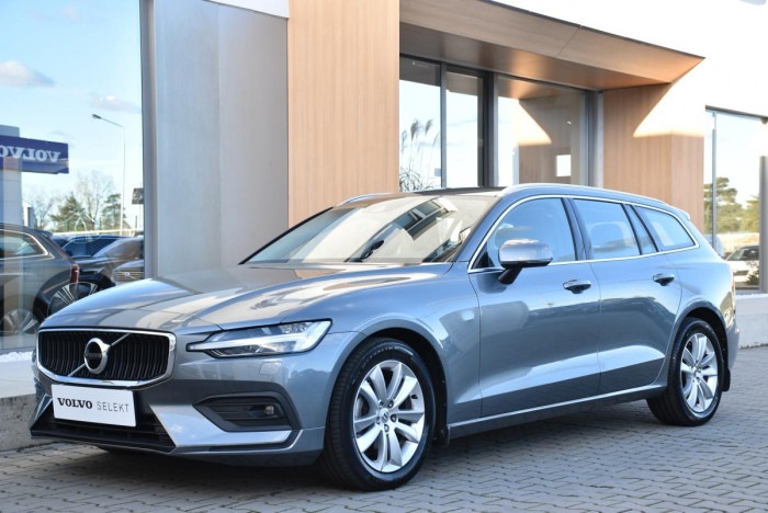 Volvo V60 B4 MOMENTUM ADV. REZERVACE 2.0 Momentum