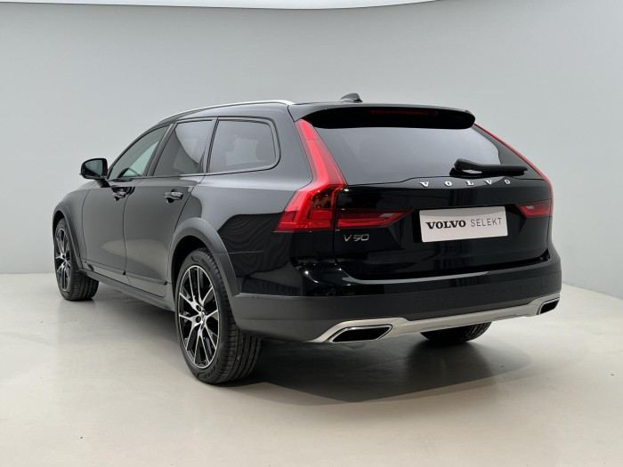 Volvo V90 CC D5 AWD PRO AUT 1.maj. 2.0 d CC CC