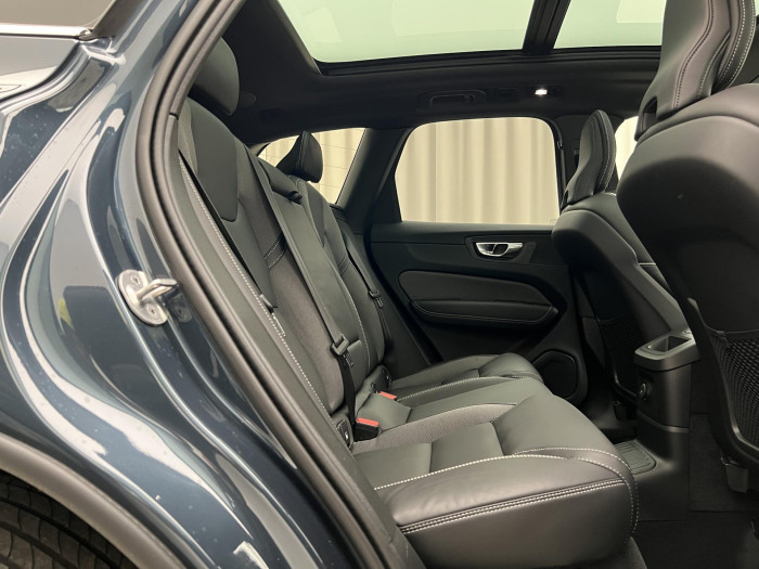 Volvo XC60 T6 AWD RECHARGE ULTRA DARK AUT