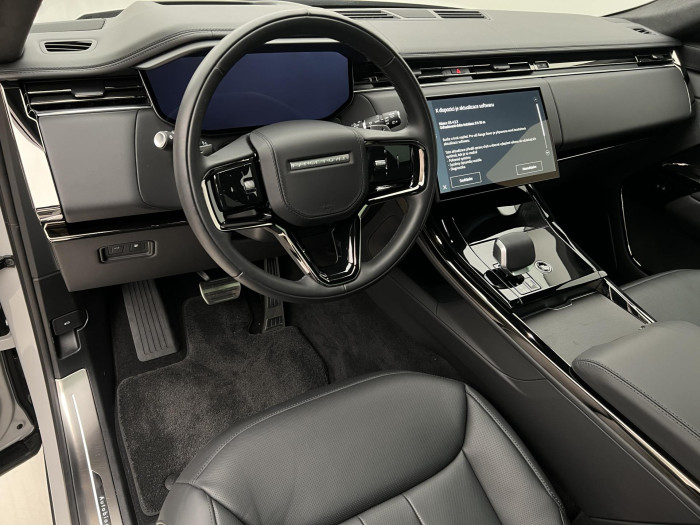 Land Rover Range Rover Sport P550e AUTOBIOGRAPHY REZERVACE