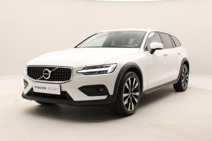 Volvo V60 CC D4 AWD PRO AUT 1.maj 2.0 d CC CC