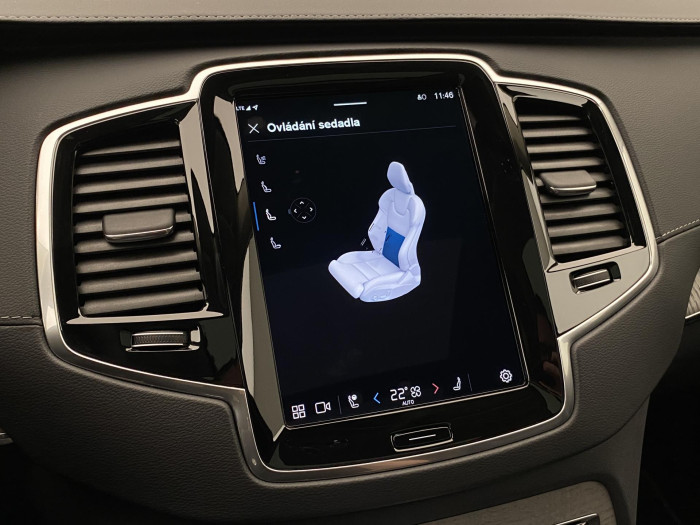 Volvo XC90 T8 AWD ULTRA DARK AUT CZ 7m