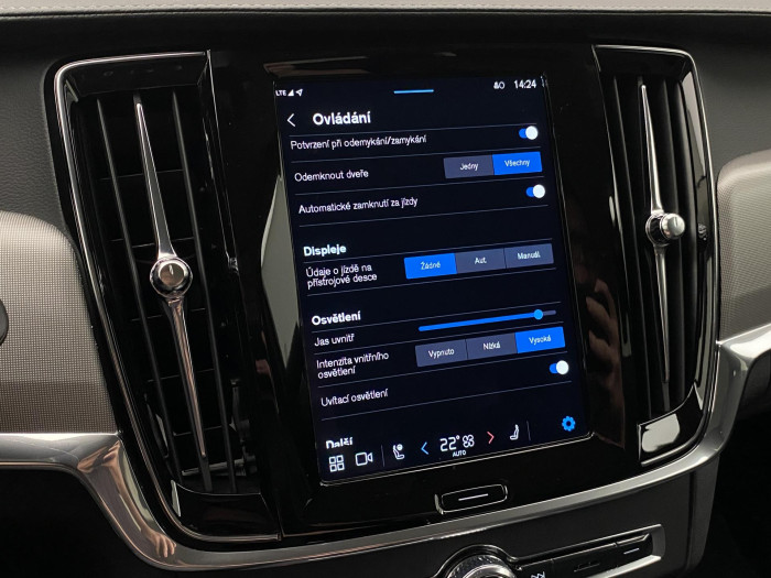 Volvo V90 CC B4 AWD BRIGHT REZERVACE 2.0 CC CC